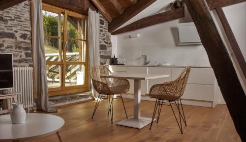 Studio with Balcony