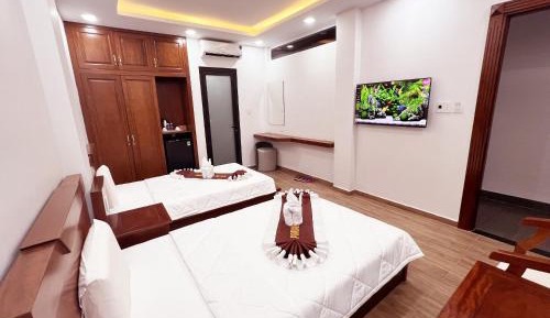 Deluxe Double or Twin Room