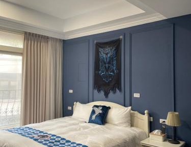 Queen Room with Balcony