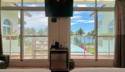 Double Room with Balcony and Sea View
