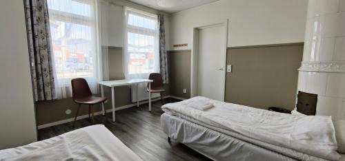 Standard Double Room with Shared Bathroom