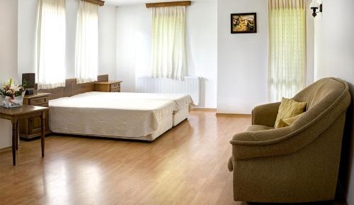 Junior Suite (2 Adults)