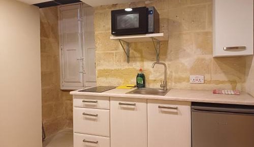 Studio - Split Level