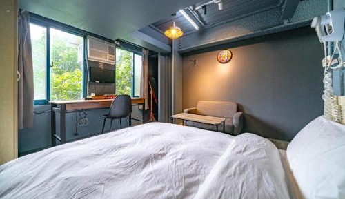 Business Double Room with WiFi