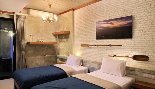 Twin Room with Pool View