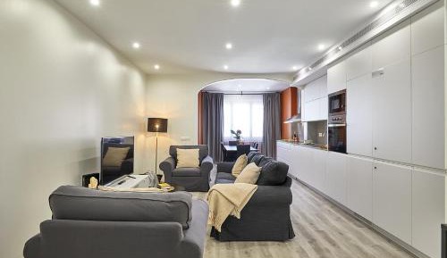 Room #1208756106