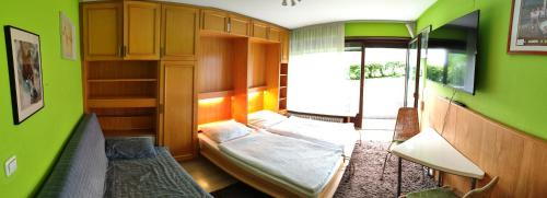 One-Bedroom Apartment with Balcony