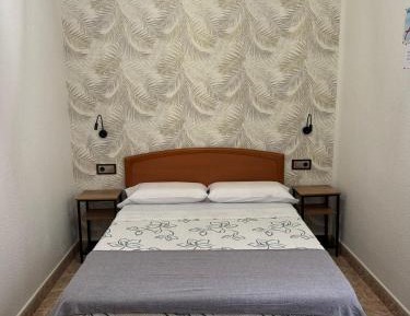 Single Room with Private Bathroom