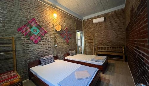 Twin Room with Private Bathroom