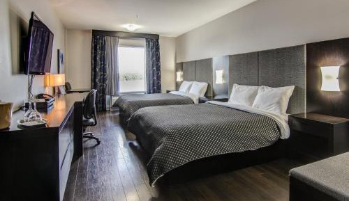 Queen Room with Two Queen Beds with River View