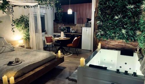 Suite with Garden View