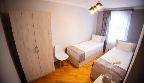 Twin Room with Mountain View