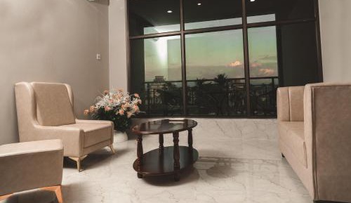 Suite with Pool View