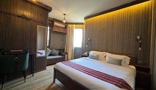 Triple Room with Private Bathroom