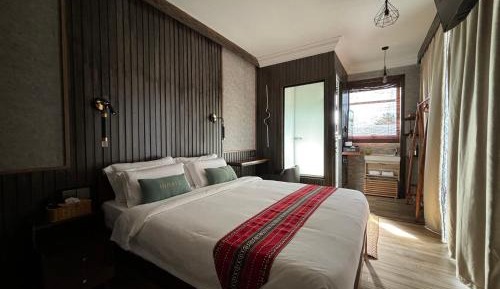 Double Room with Private Bathroom