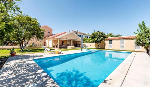 Three-Bedroom Townhouse