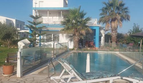 One-Bedroom Apartment - Sea Side