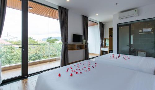 Quadruple Room with Mountain View