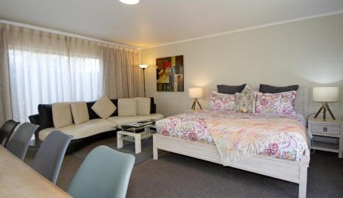 Deluxe Family Suite