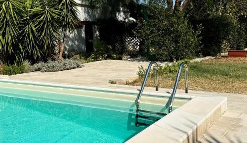 One-Bedroom Apartment with Pool View