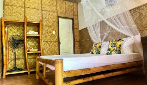 Queen Room with Garden View