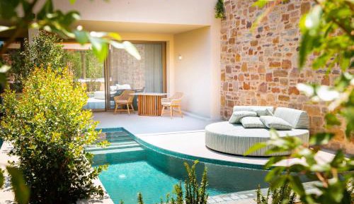 Suite with Private Pool