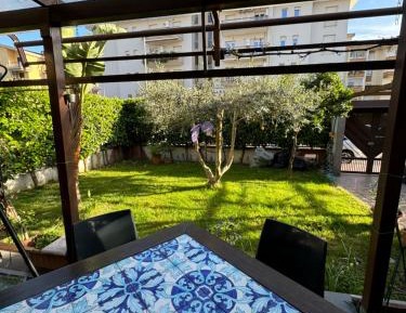 King Room with Spa Bath