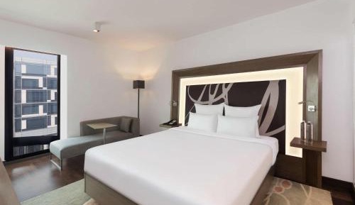 Junior Suite- Premier lounge access, 2 way airport transfers along with 15% discount on F&B services and laundry