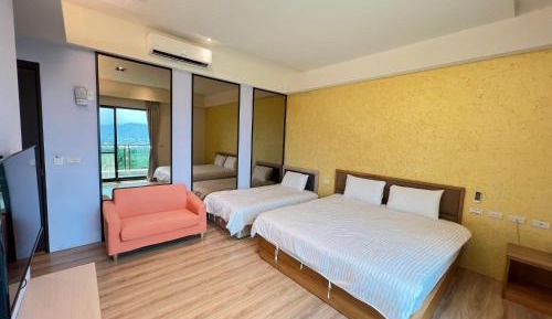 Triple Room with Mountain View