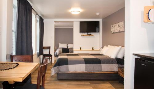 Classic Quadruple Room