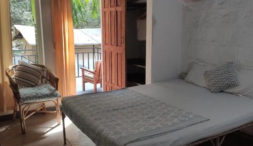 Double Room with Private Bathroom