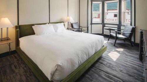 Superior King Room