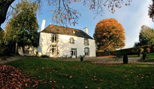 Six-Bedroom House
