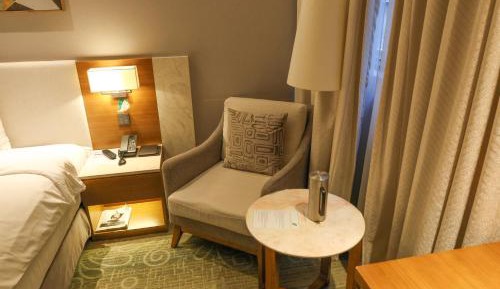 Standard Queen Room