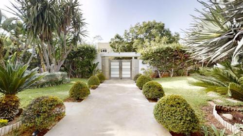 Deluxe Villa
