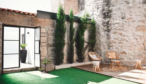 King Studio with Sofa Bed