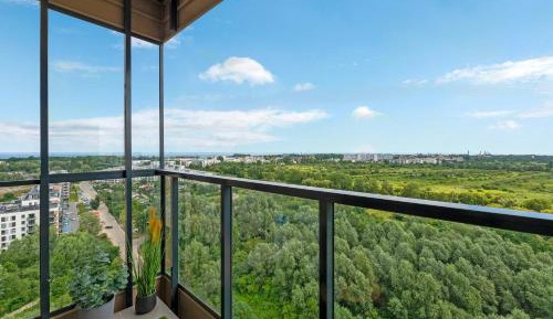 One-Bedroom Apartment with Balcony
