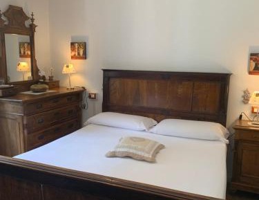 Double Room with Garden View and Private Bathroom