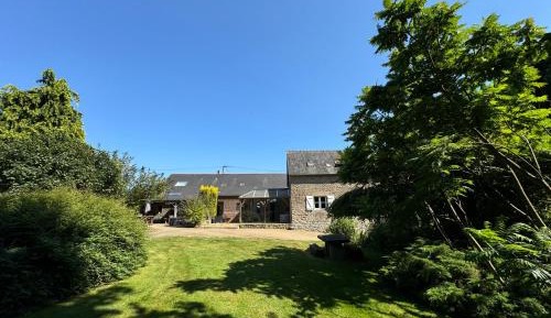 Seven-Bedroom House
