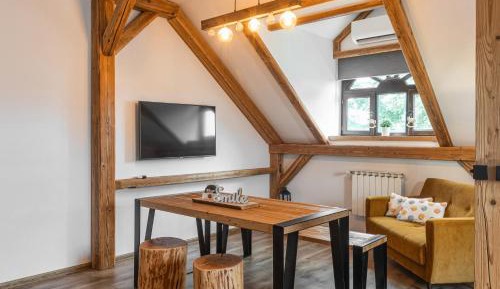 Deluxe One-Bedroom Apartment with Garden View