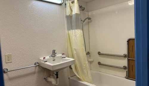 Superior King Room Disability Access Non-Smoking