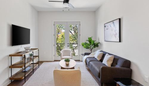 One-Bedroom Apartment - Non-Smoking