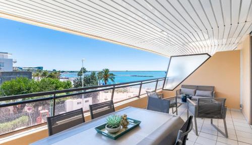 Two-Bedroom Apartment with Balcony and Sea View