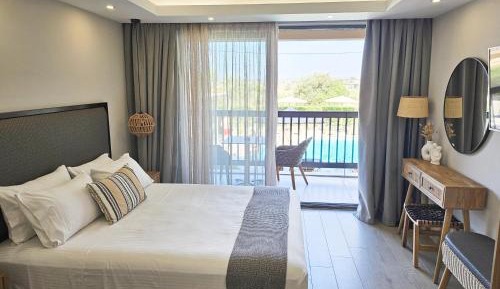 Deluxe Double Studio with Pool View