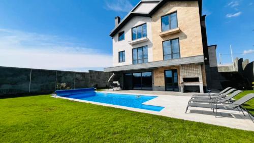 Two-Bedroom Villa