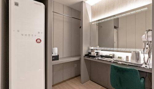 VIP duplex party room