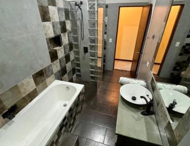 Suite with Hot Tub