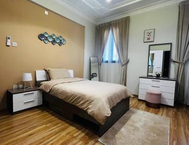 Single Room with Private Bathroom