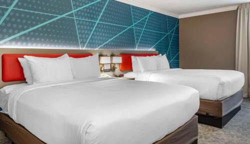 Queen Room with Two Queen Beds with Accessible Tub - Accessible/Non Smoking
