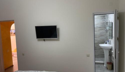 Deluxe Double Room with Shower